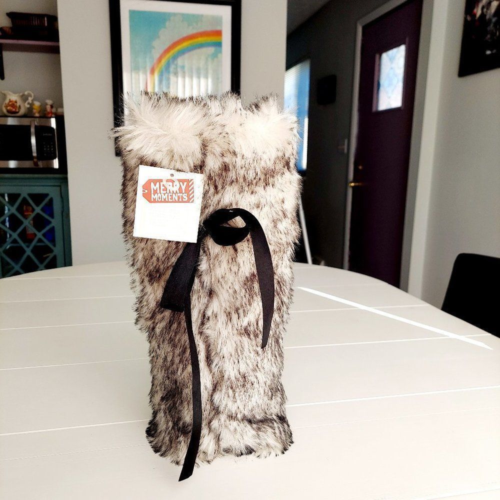 NWT Faux Fur Bottle Gift Bag w/ Bow